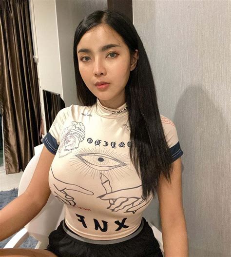 Top 10 Thai OnlyFans & Hottest Thai Girl OnlyFans 2024